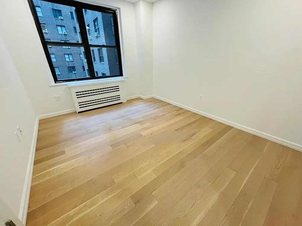 160 E 48th St #5CD - Photo 7 of 13