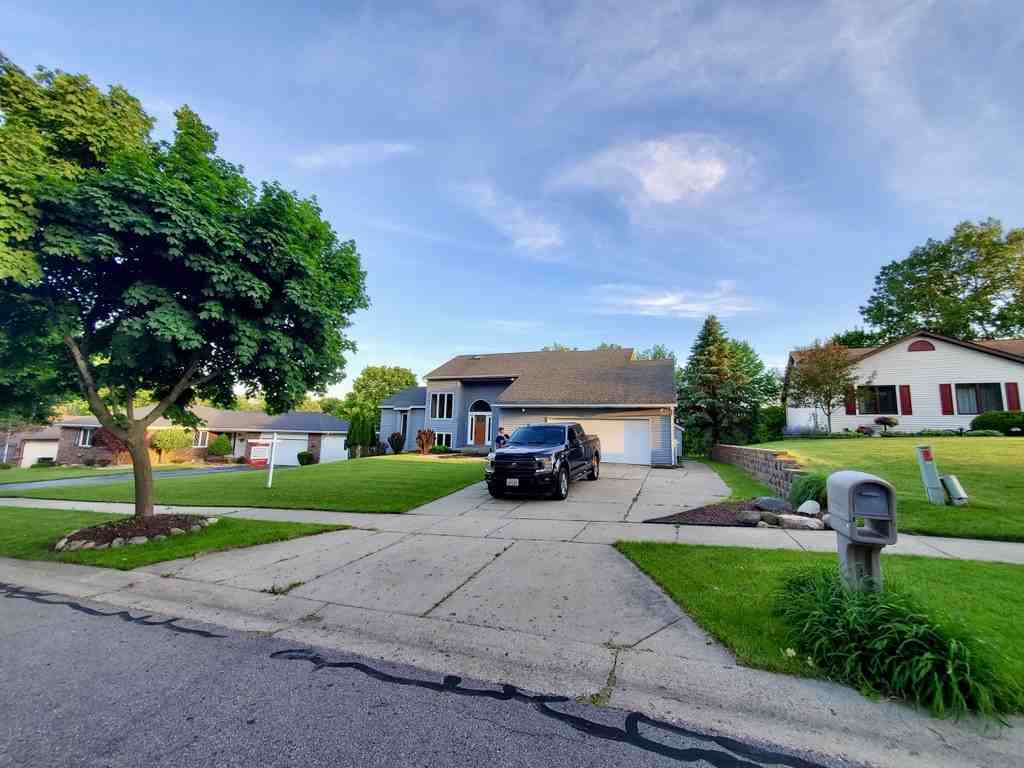 2630 Glencairin Dr Nw #NA - Photo 2 of 40