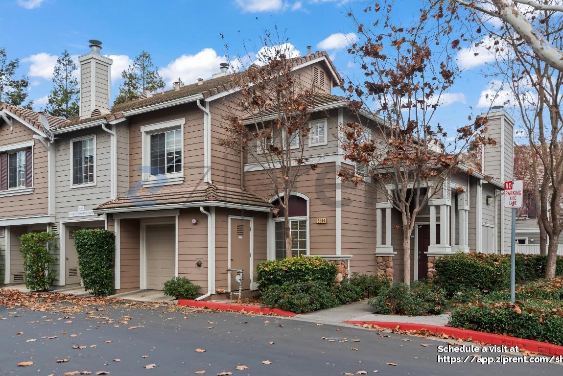 6344 Holly Gillingham Ln - Photo 2 of 34