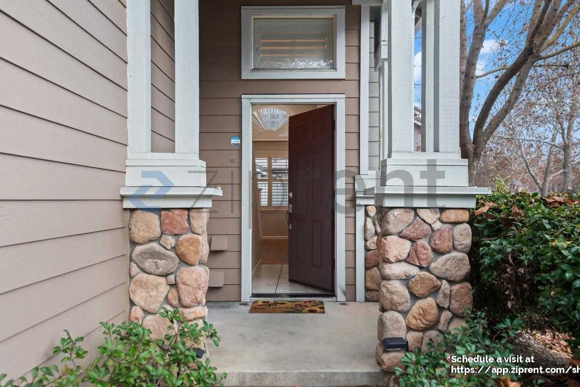 6344 Holly Gillingham Ln - Photo 4 of 34