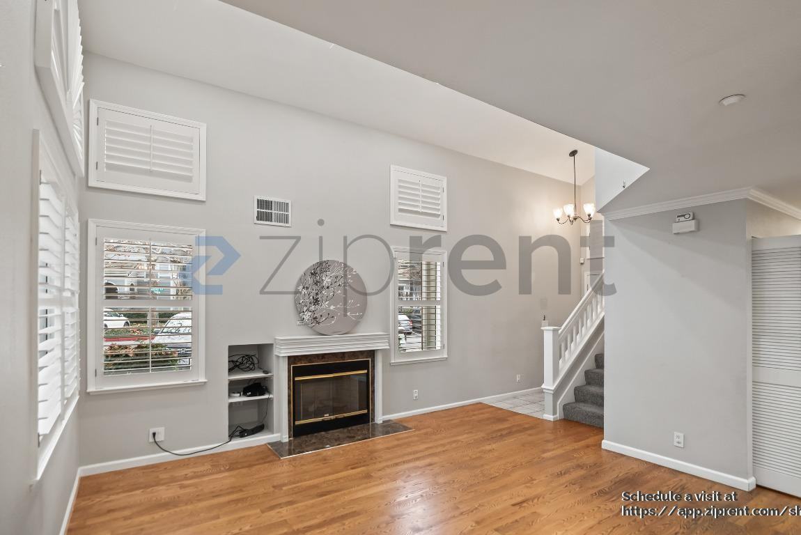 6344 Holly Gillingham Ln - Photo 7 of 34