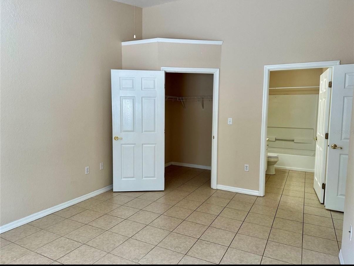 141 Reserve Cir #201 - Photo 7 of 14