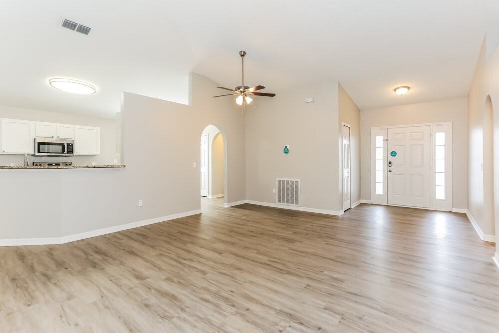 8724 Merseyside Ave - Photo 4 of 16