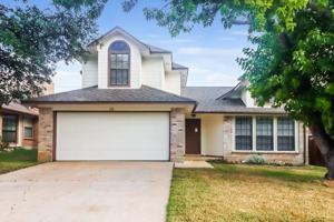 featured image of 900 Clearwater Trl