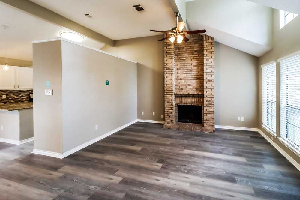 900 Clearwater Trl - Photo 7 of 17