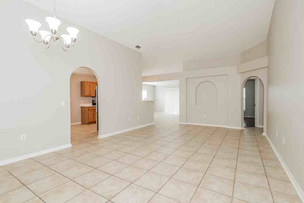 5300 Sunset Canyon Dr - Photo 3 of 16