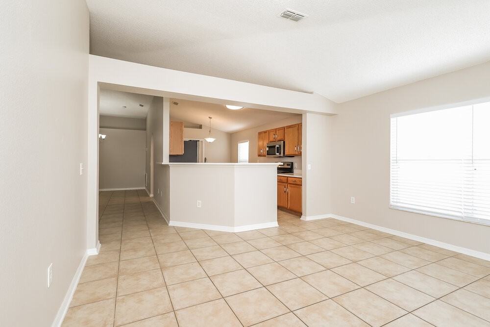 5300 Sunset Canyon Dr - Photo 5 of 16