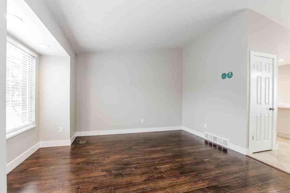 11274 S Scobey Cir - Photo 7 of 19