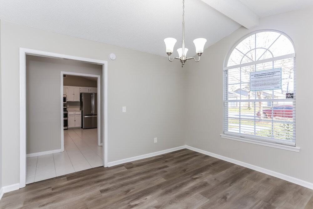 12419 Long Lake Dr N - Photo 5 of 16