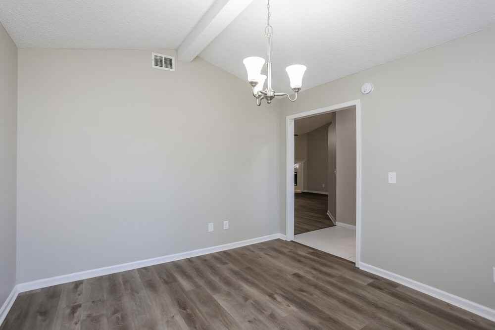 12419 Long Lake Dr N - Photo 6 of 16