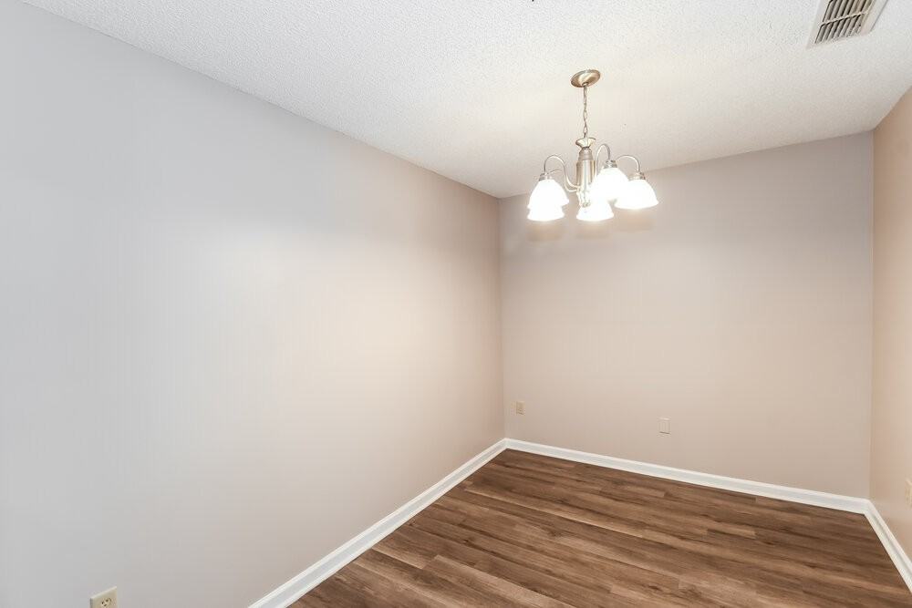 3212 Trishas Ct - Photo 5 of 16