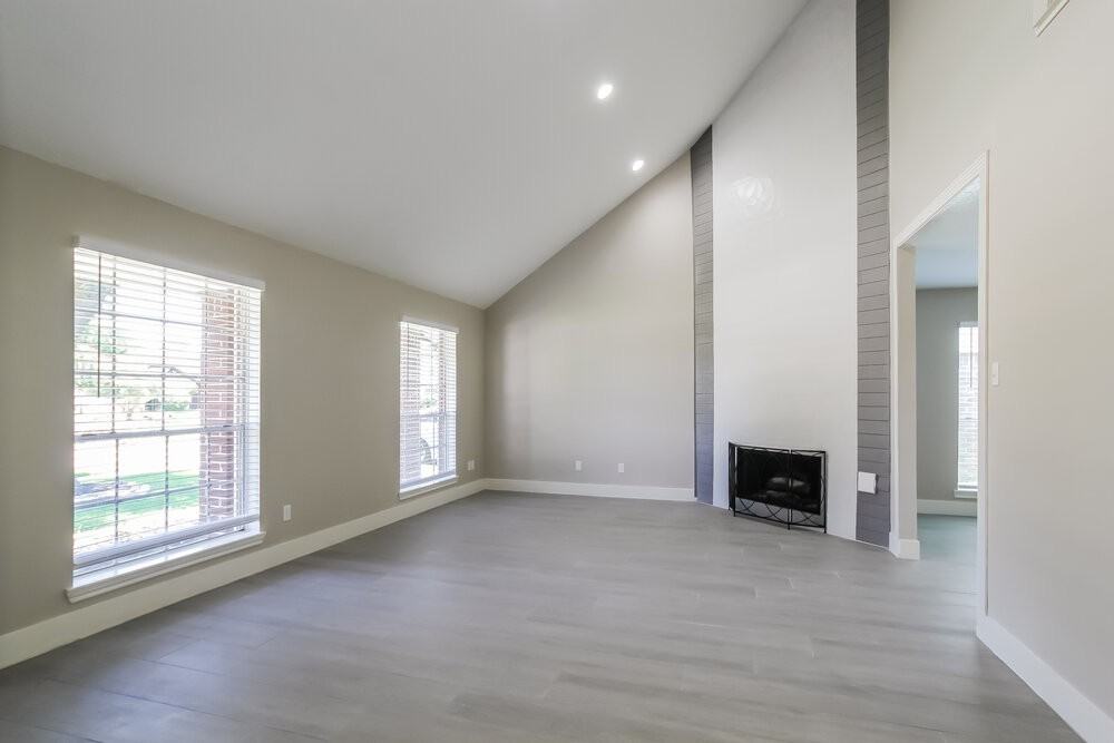 6026 Egypt Dr - Photo 4 of 17