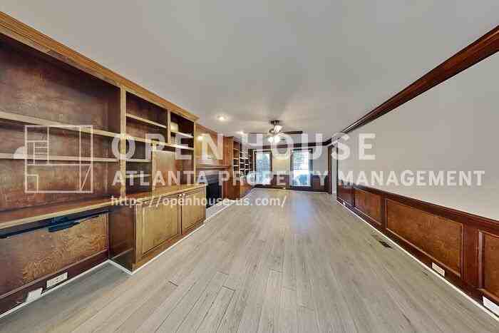 4139 Westchester Xing Ne - Photo 4 of 26