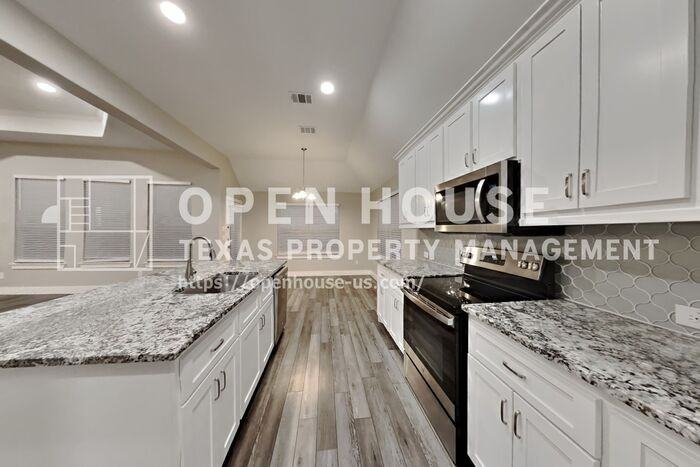 237 Giddings Trl - Photo 5 of 20