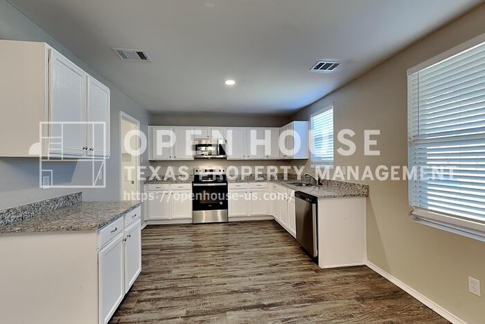 5329 Temecula Rd - Photo 7 of 22