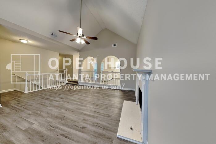 4955 Baker Plantation Dr - Photo 4 of 22