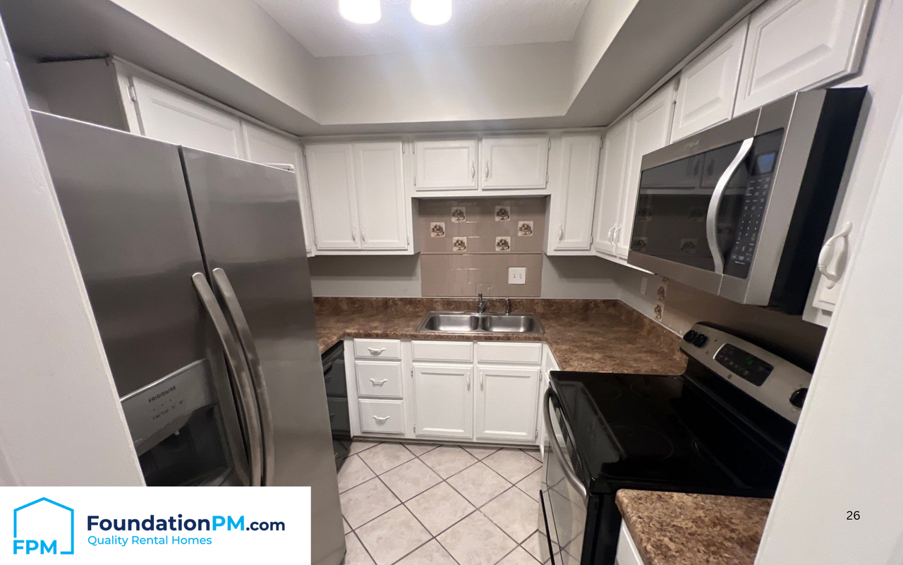 3356 Coachouse Cove - 1Unit 3356 #1 - Photo 3 of 12