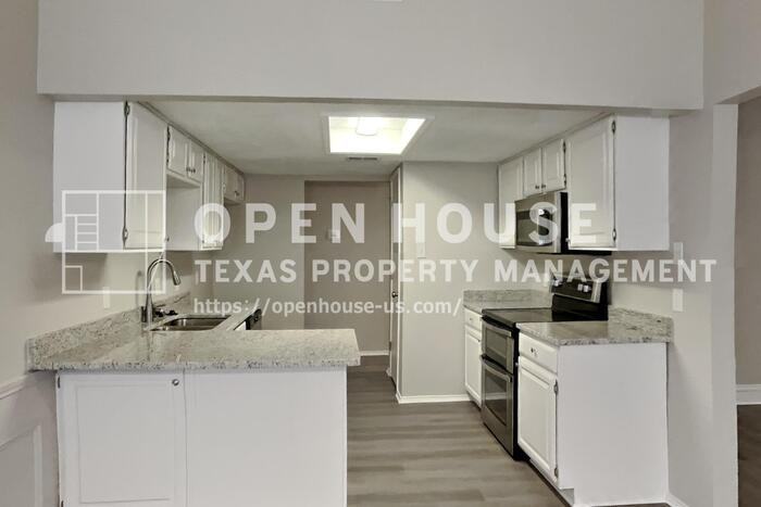 6723 Cherrytree Dr - Photo 6 of 21