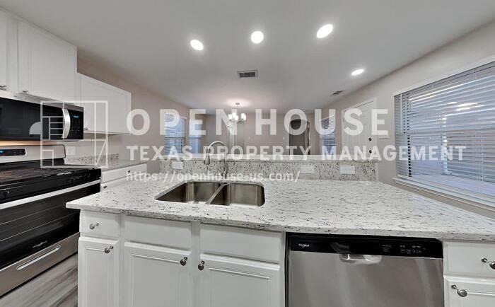 18610 Willow Cove Dr - Photo 5 of 21