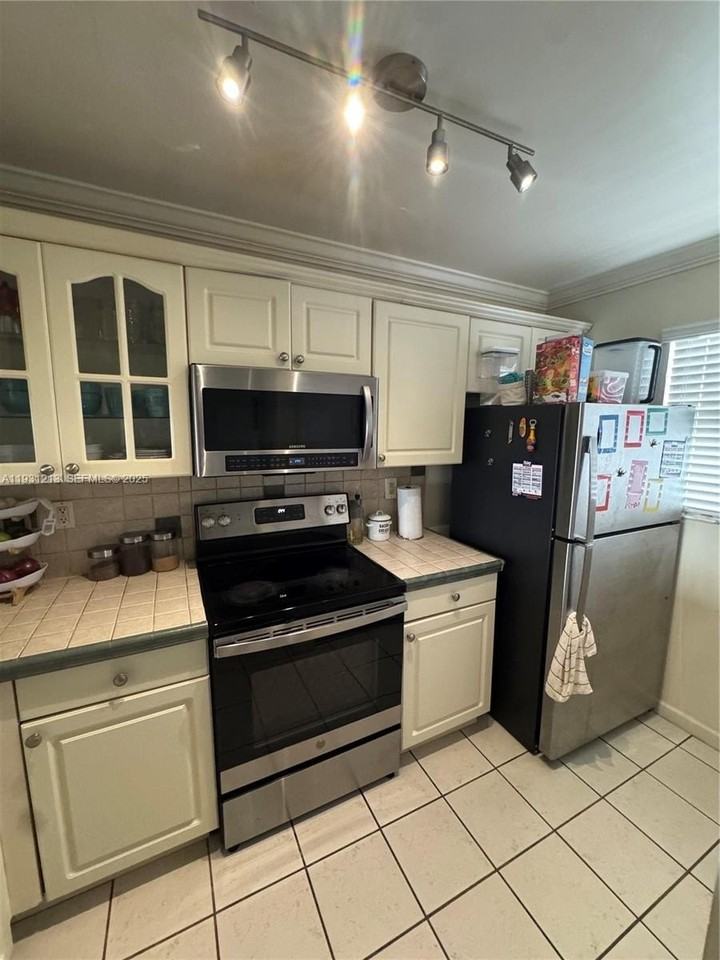 10155 Nw 9th Street Cir #4-401 - Photo 6 of 27