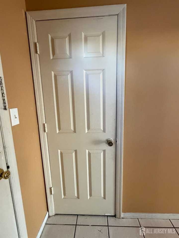 1202 Woodbridge Commons Way - Photo 4 of 19