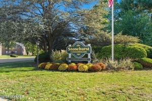 featured image of 76 Manchester Ct Apt B #B