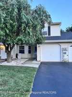 featured image of 37 Atlantis Ter