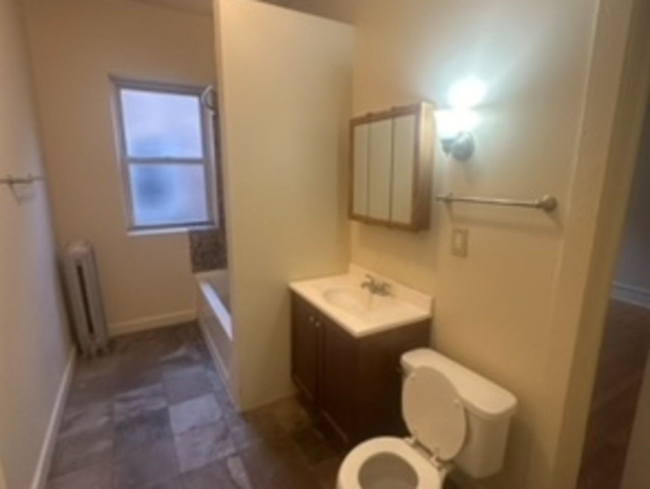 5126 S Greenwood Ave Apt 1 #1 - Photo 5 of 17