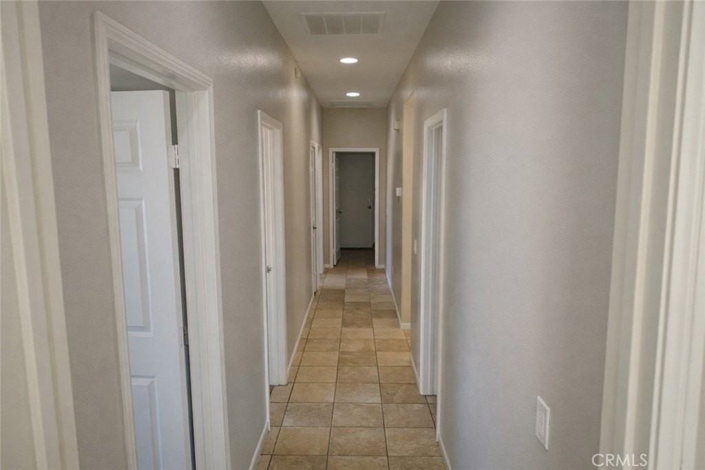 11807 Desert Glen St - Photo 5 of 9