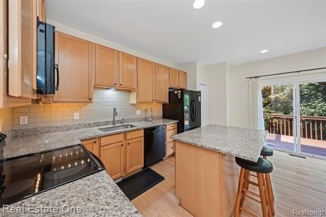 38282 Saratoga Cir - Photo 5 of 29