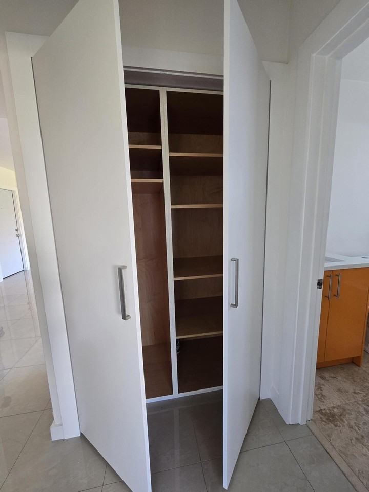 201 Se 6th Ave #16 - Photo 5 of 11