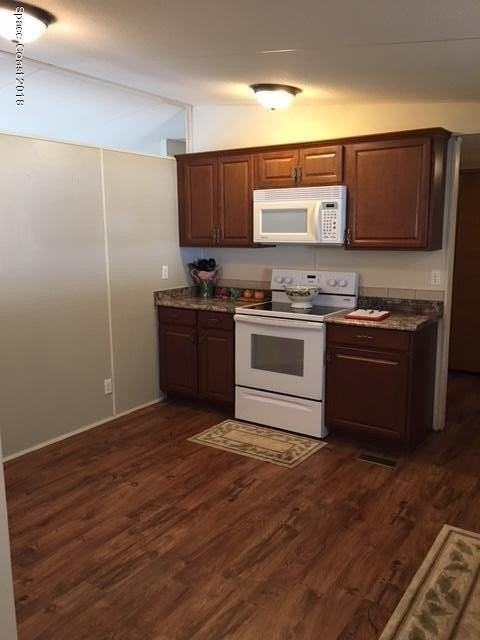 1617 Ridge Dr - Photo 4 of 30