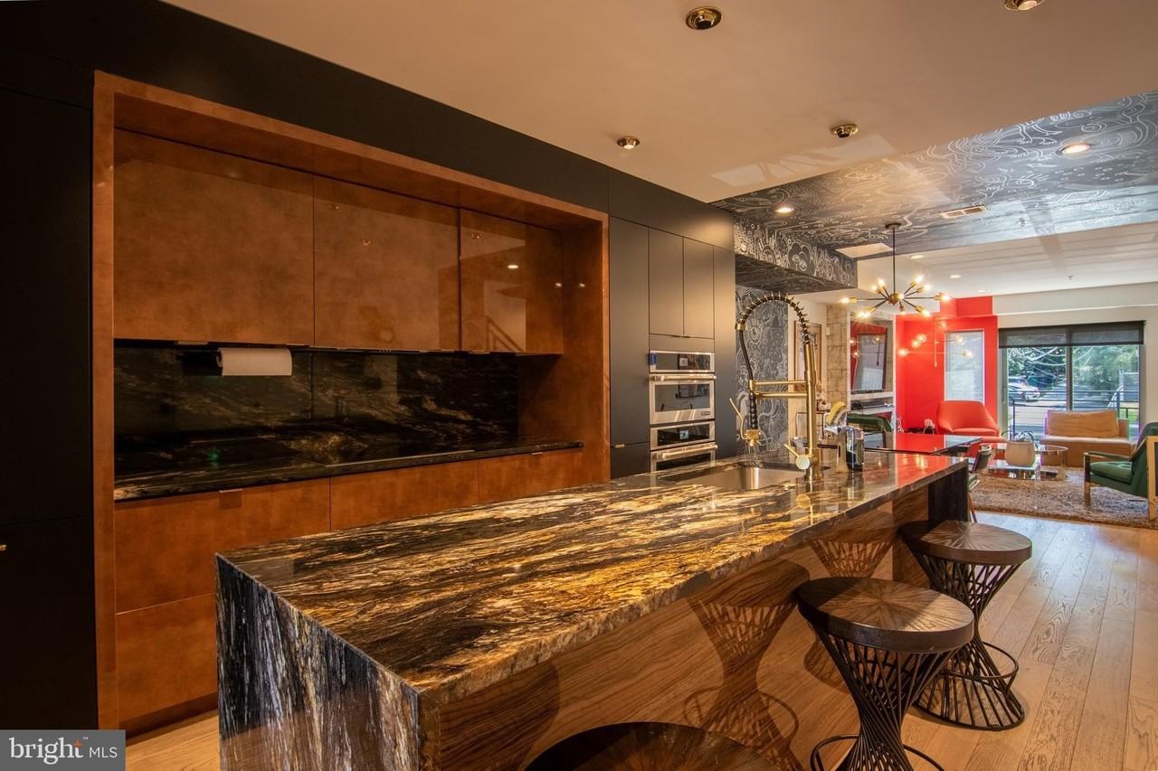 1631 Montello Ave Ne Unit Ph1 #PH1 - Photo 4 of 50