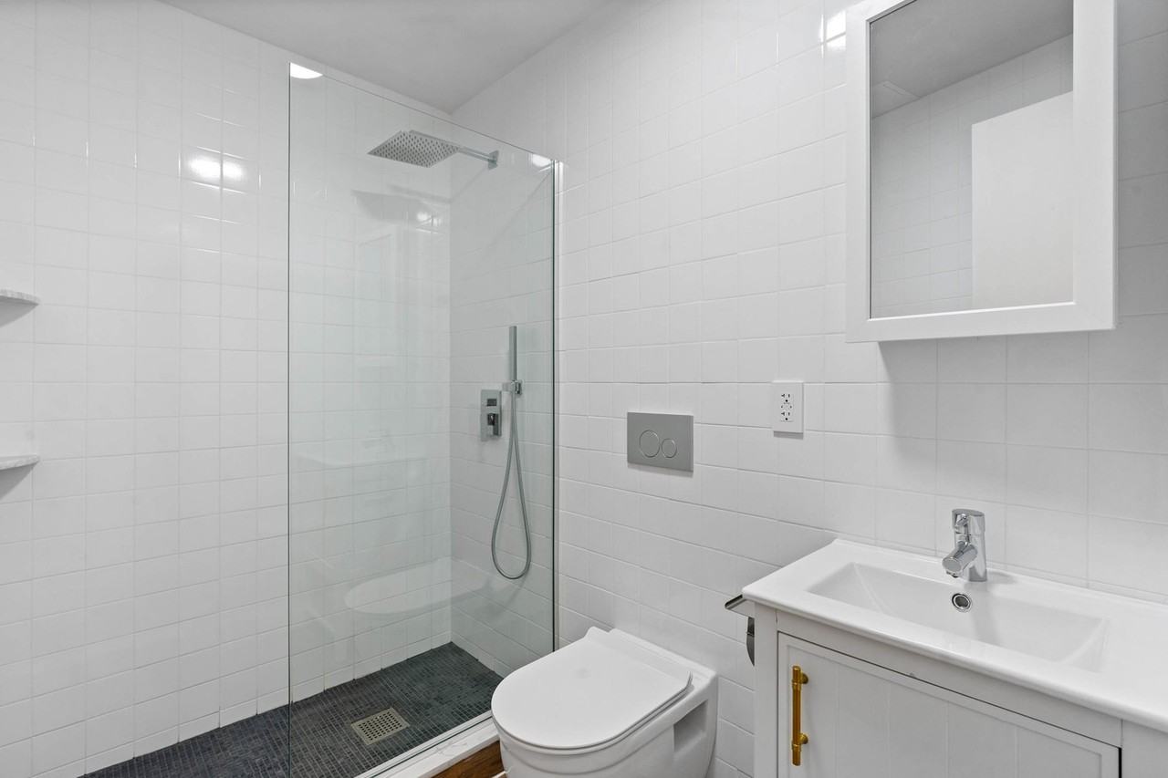 491 2nd Ave #1075813P - Photo 7 of 15