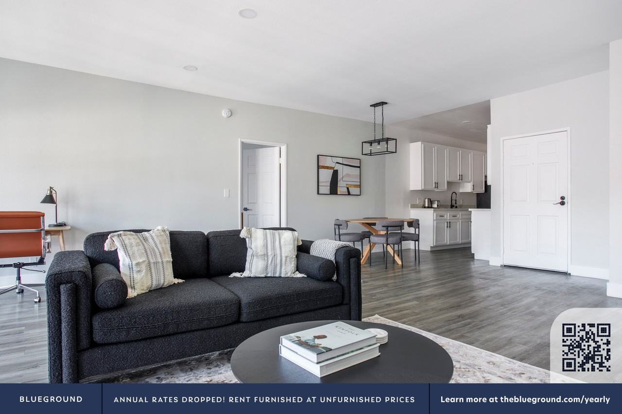 1620 S Bentley Ave #1398 - Photo 4 of 26