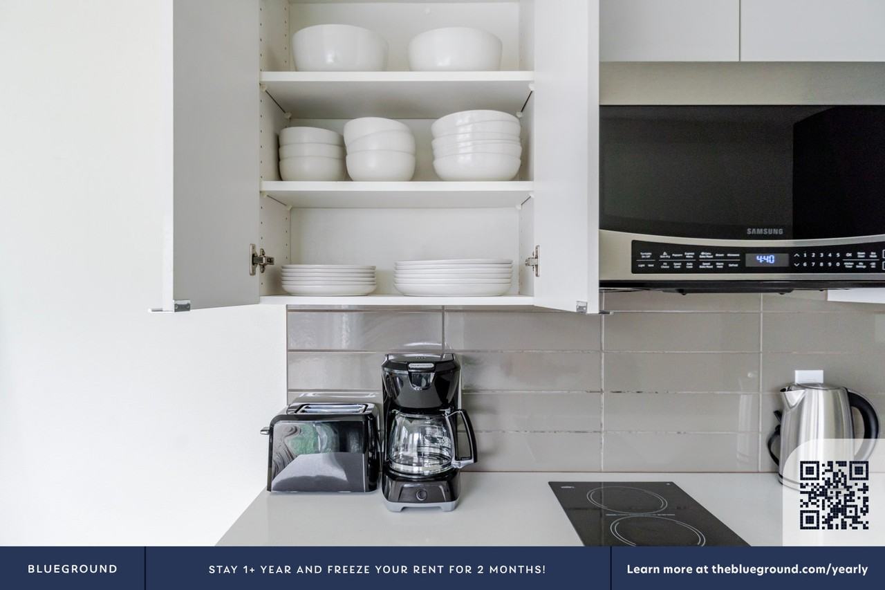 5001 Brooklyn Ave Ne #917 - Photo 7 of 20