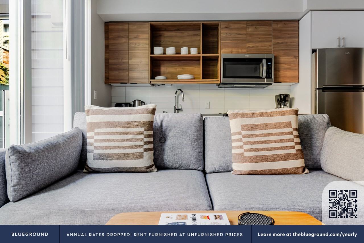 2222 15th Ave W #935 - Photo 4 of 30