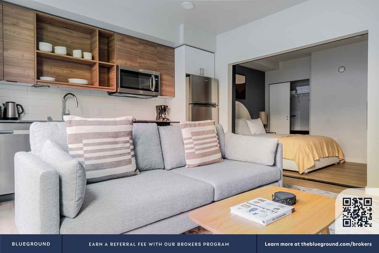 2222 15th Ave W #935 - Photo 5 of 30