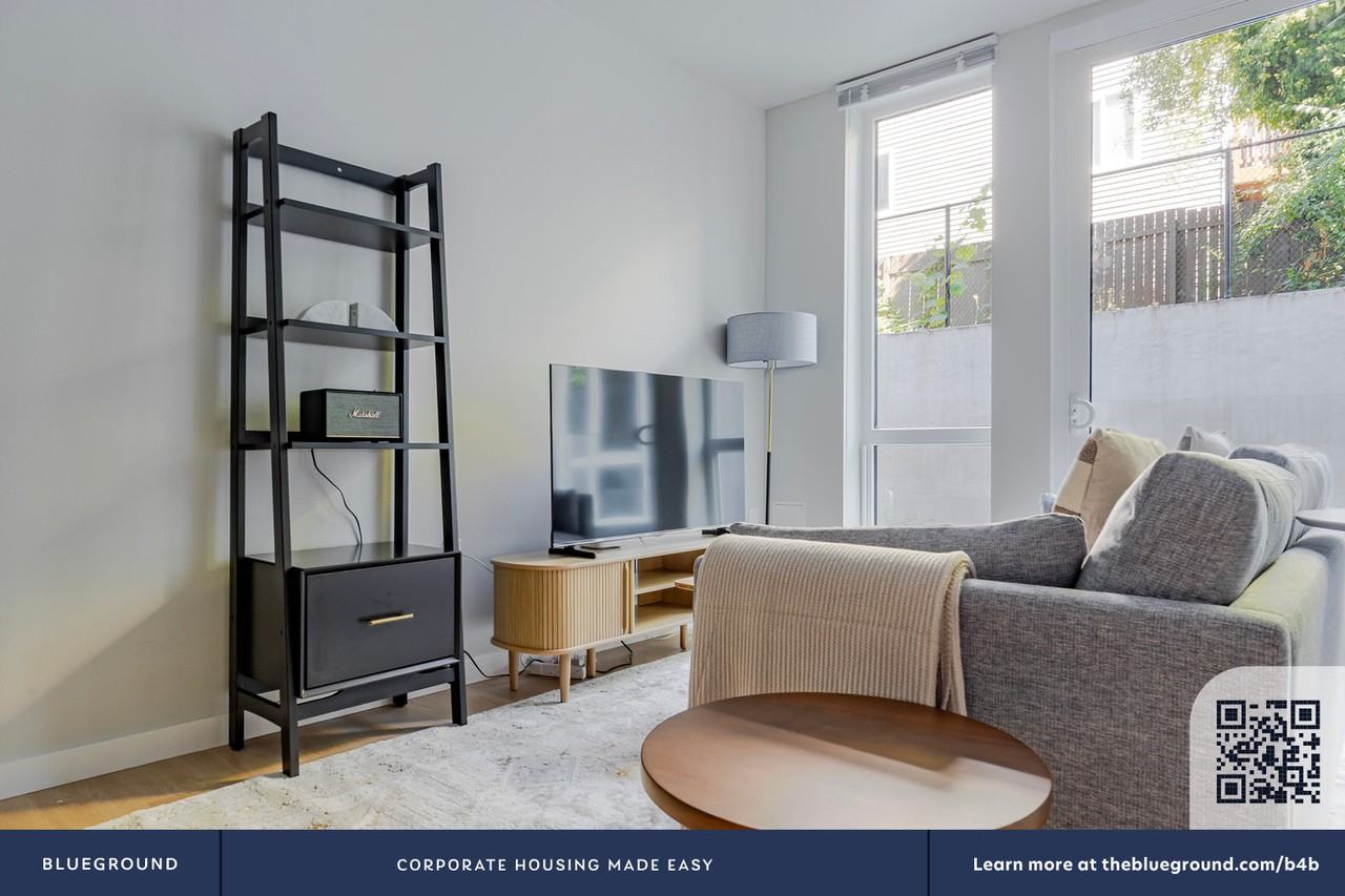 2222 15th Ave W #935 - Photo 6 of 30