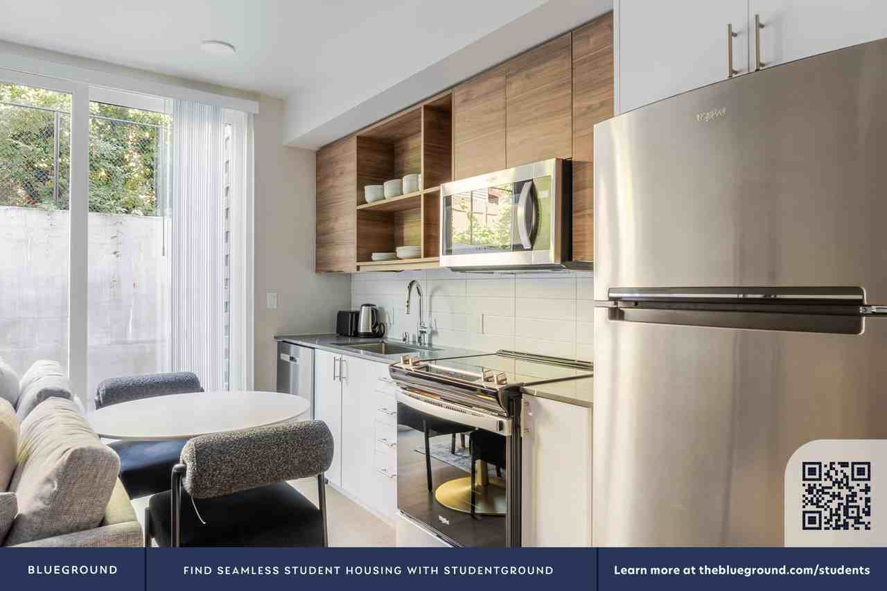 2222 15th Ave W #935 - Photo 7 of 30