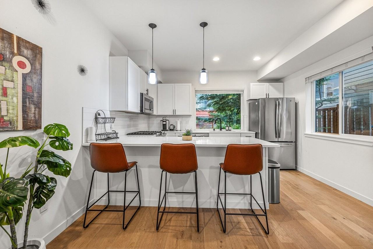 5201 Brooklyn Ave Ne #1372967P - Photo 2 of 24