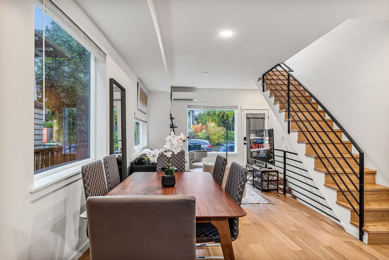 5201 Brooklyn Ave Ne #1372967P - Photo 3 of 24