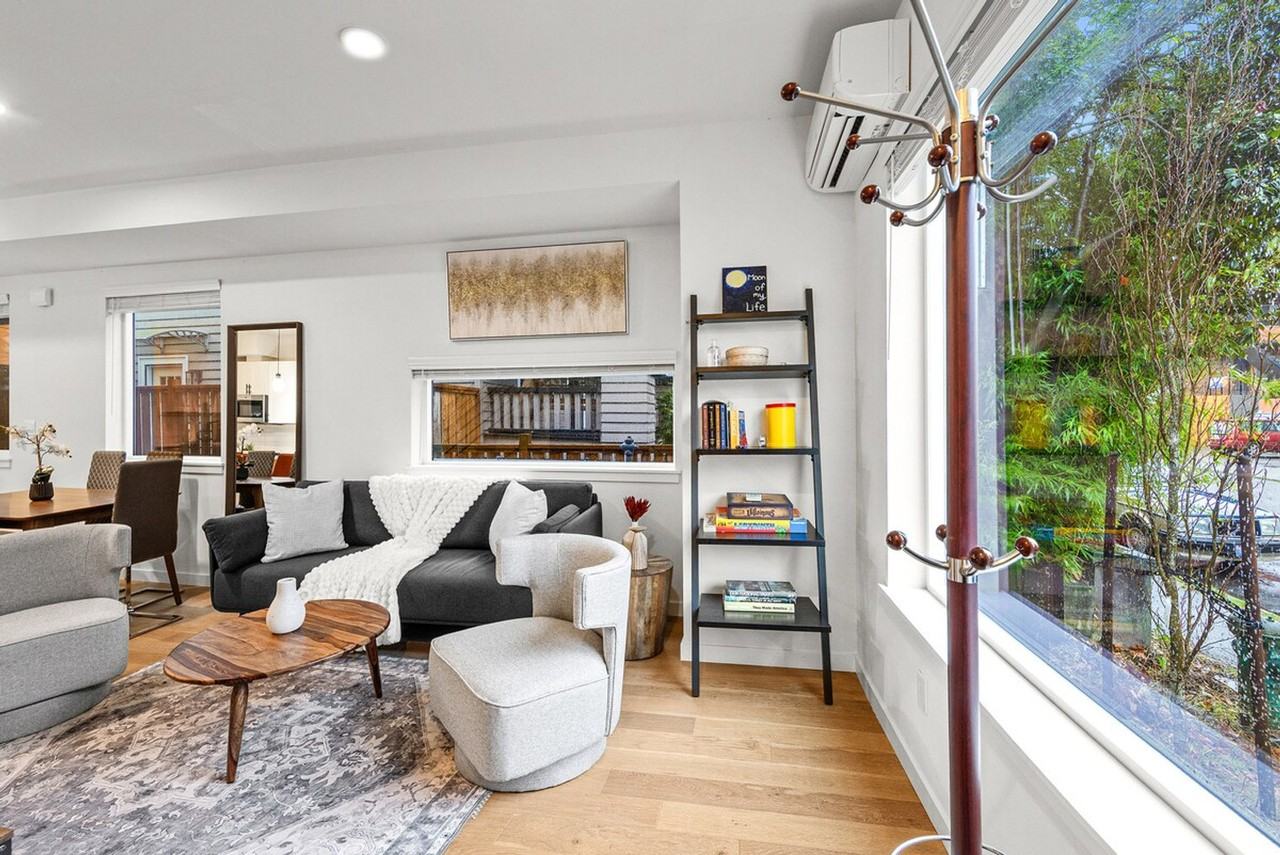 5201 Brooklyn Ave Ne #1372967P - Photo 4 of 24