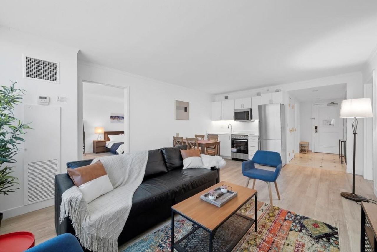 848 Pacific Avenue - Photo 3 of 137