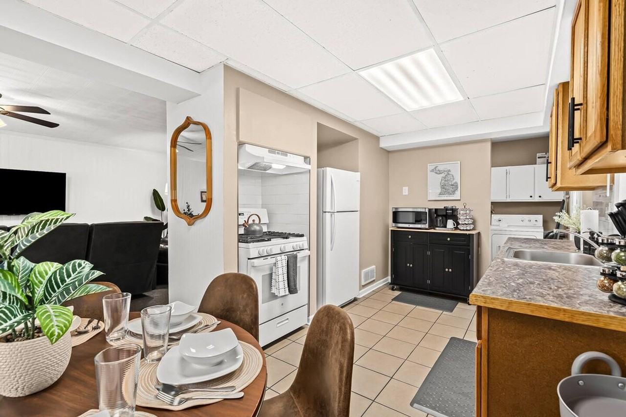 1019 E Hayes Ave #1032331P - Photo 5 of 21