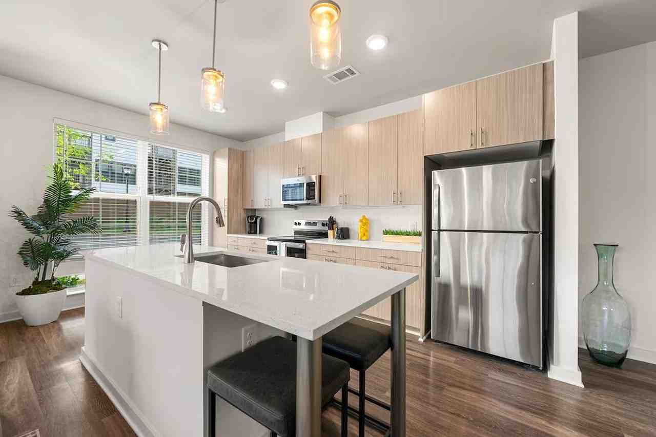 2048 Bolton Dr Nw #1355655P - Photo 5 of 16