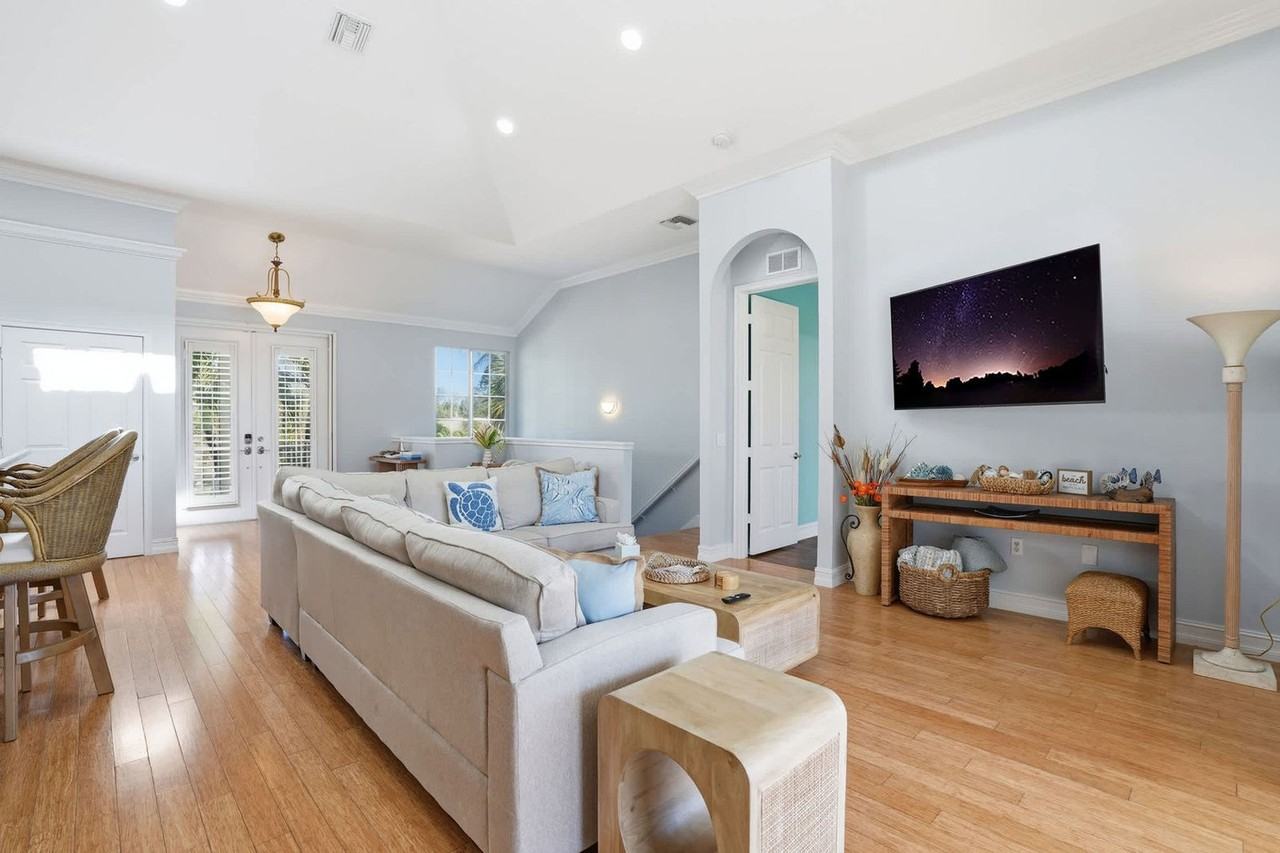 3011 Pine Tree Dr #1364127P - Photo 2 of 50