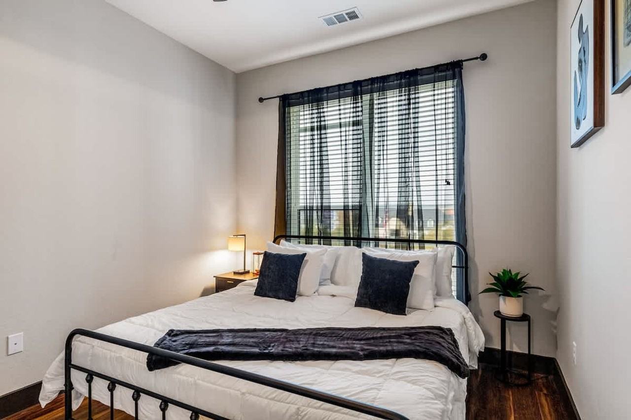 9127 Research Blvd #1365733P - Photo 5 of 39