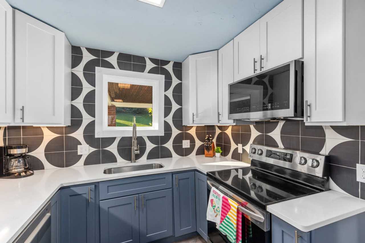 21 Coldbrook St Ne #1364139P - Photo 6 of 15