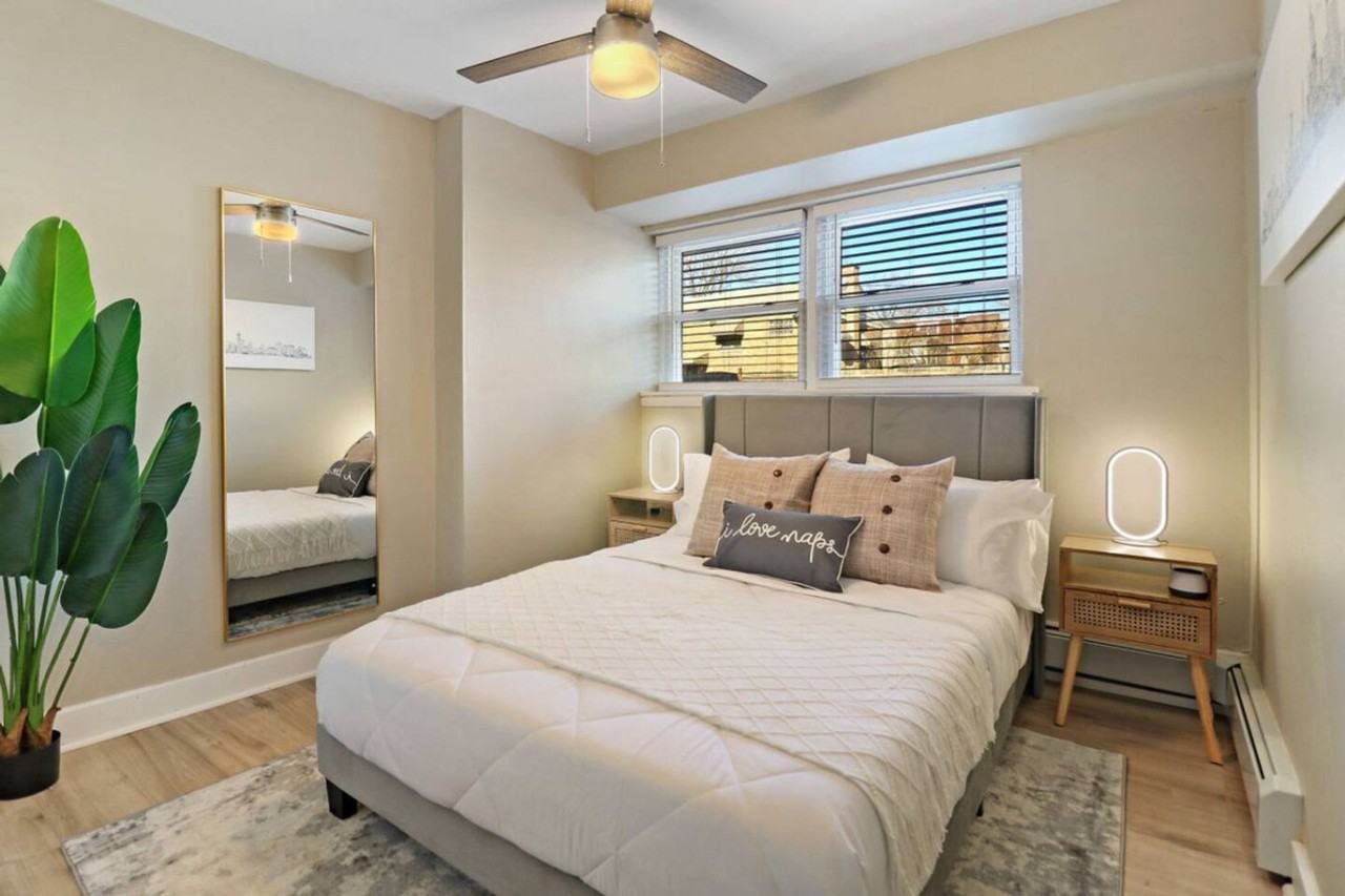 4444 Wisconsin Ave #1366956P - Photo 5 of 19